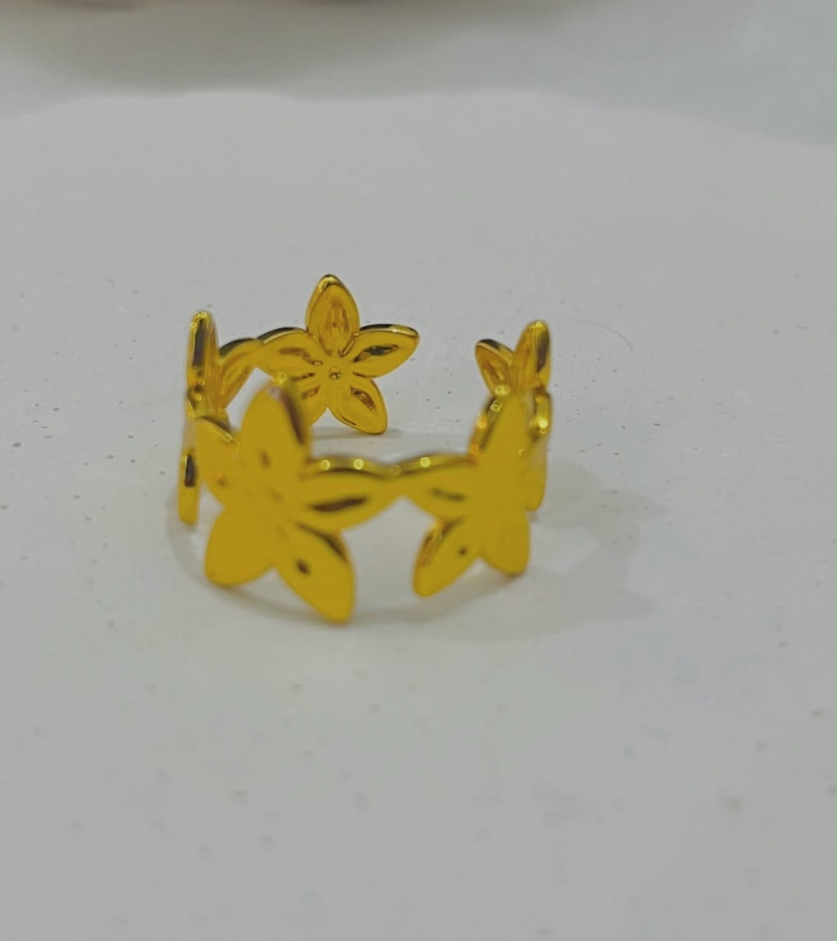 Flower ring