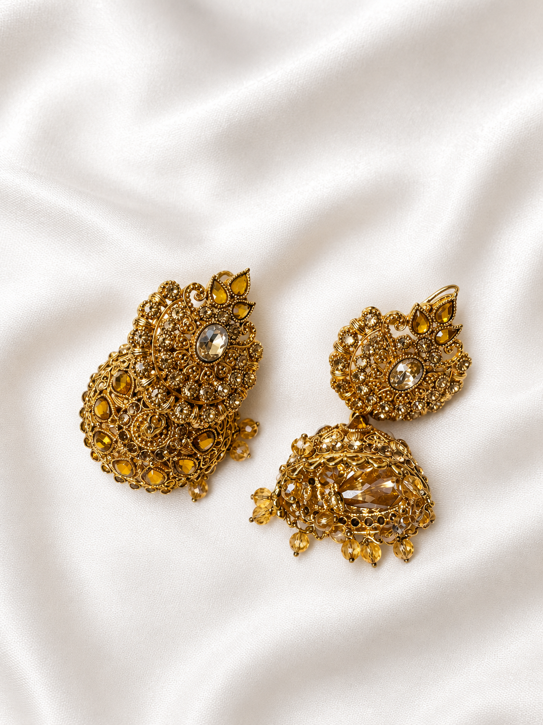 Golden jhumka set