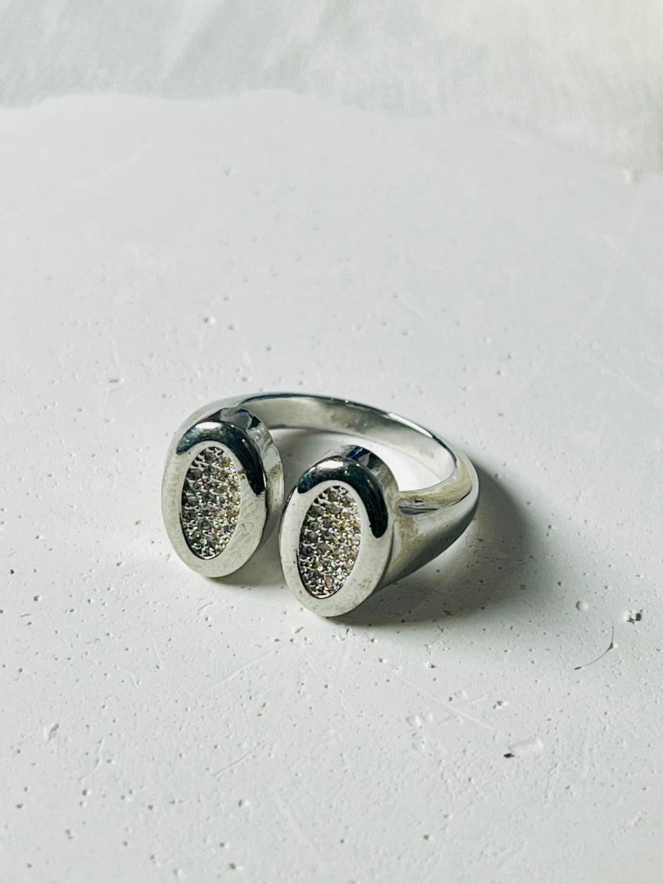 Open Ring Dual Oval Top Ring