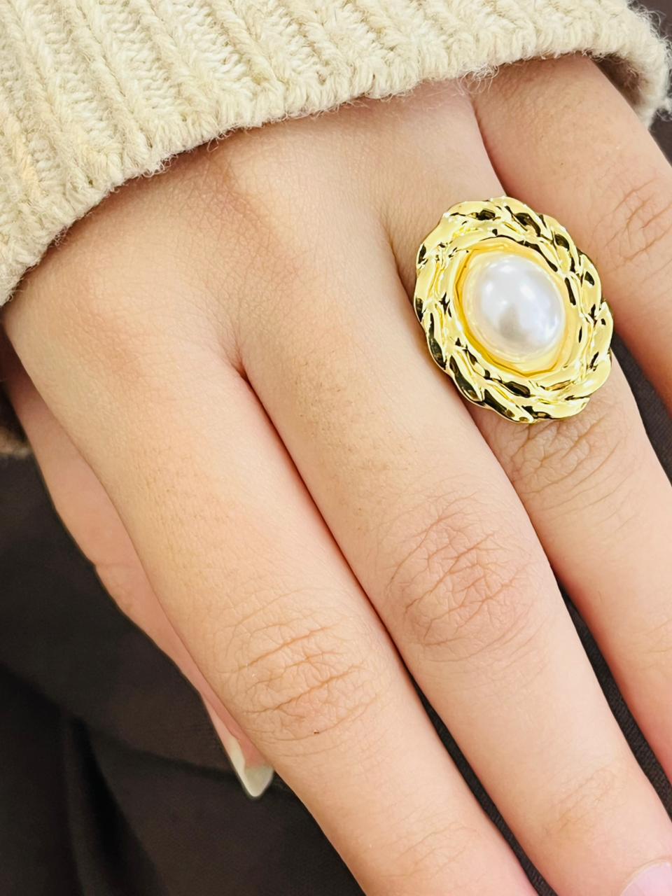 Rounded White Pearl Ring