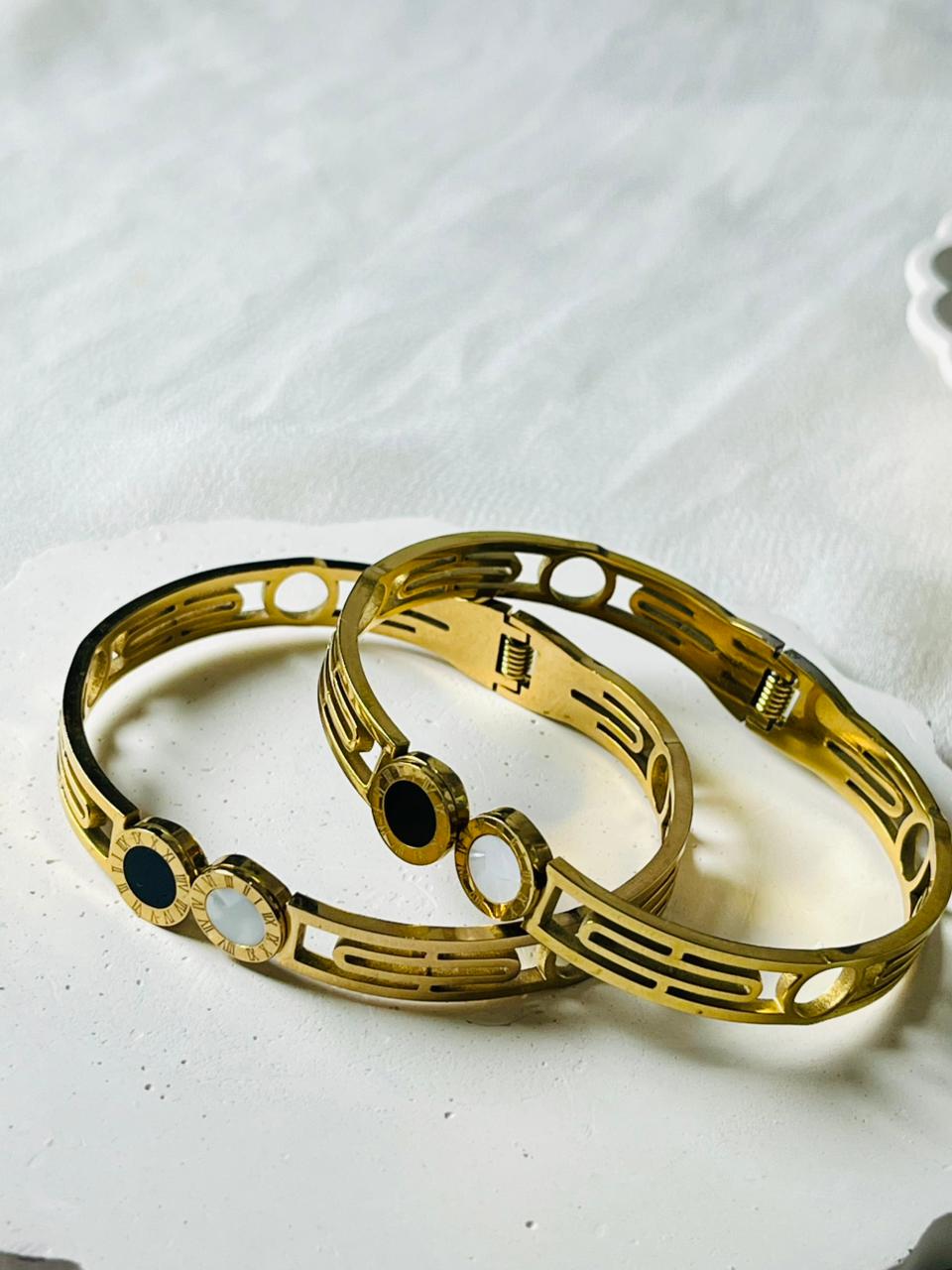 Dual Tone Classic Bracelet